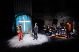 Don Giovanni alla breve · Heunburg Musiktheater, 2025 · Gregor Eisenhut Thomas Tatzl und Orchester unter Laszlo Gyüker · Photo by Alex Settari
